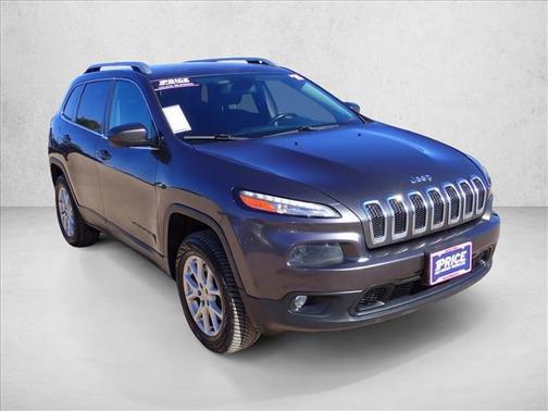 Granite Crystal Metallic Clearcoat 2015 Jeep Cherokee Latitude