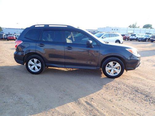 2015 Subaru Forester 2.5i