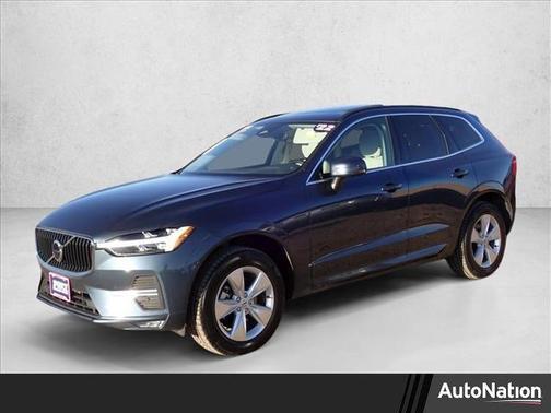 2022 Volvo XC60 B5 Momentum