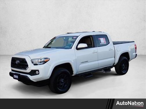2017 Toyota Tacoma SR5