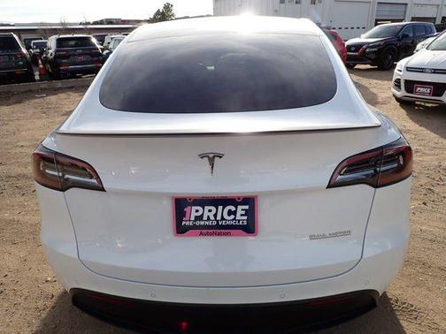 2022 Tesla Model Y Performance Dual Motor All-Wheel Drive