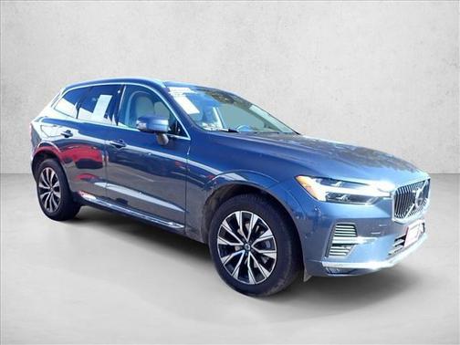 2023 Volvo XC60 B5 Plus Bright Theme