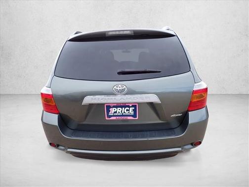 2010 Toyota Highlander SE