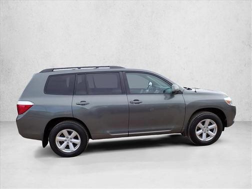 2010 Toyota Highlander SE