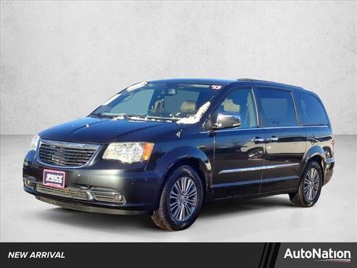 2013 Chrysler Town & Country Touring-L