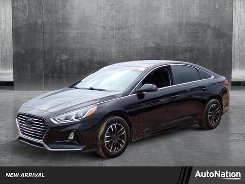 2018 Hyundai SONATA SE
