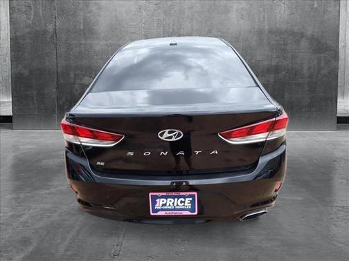 2018 Hyundai SONATA SE