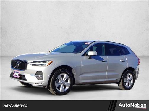 2022 Volvo XC60 B5 Momentum