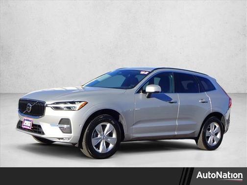 2022 Volvo XC60 B5 Momentum