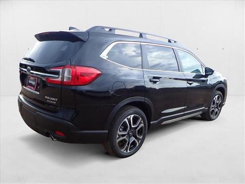 2025 Subaru Ascent Limited 8-Passenger