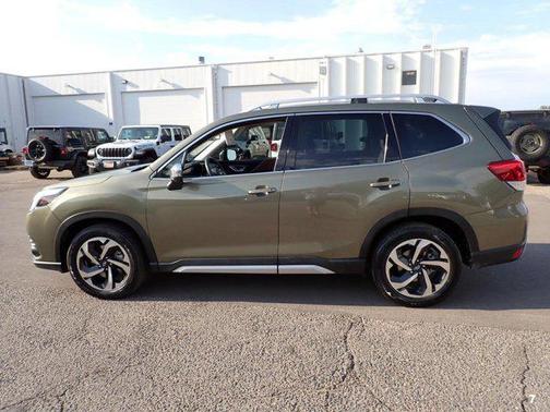 2022 Subaru Forester Touring