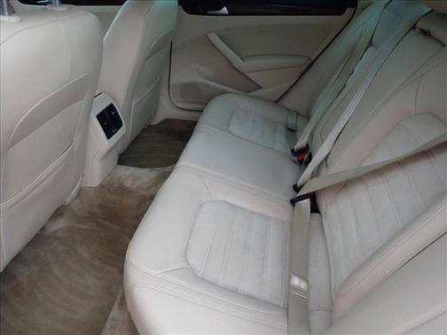 2015 Volkswagen Passat 2.0L TDI DSG SEL Premium