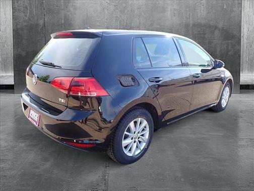 2017 Volkswagen Golf TSI S 4-Door
