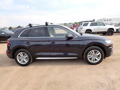 2020 Audi Q5 45 Titanium Premium