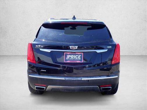 Stellar Black Metallic 2017 Cadillac XT5 Platinum