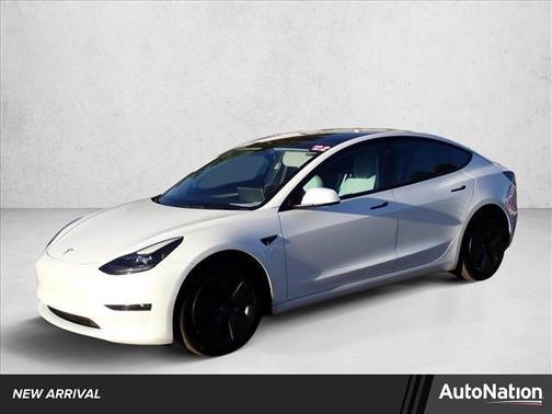 2022 Tesla Model 3 Standard Range
