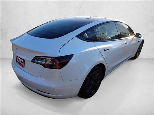 2022 Tesla Model 3 Standard Range