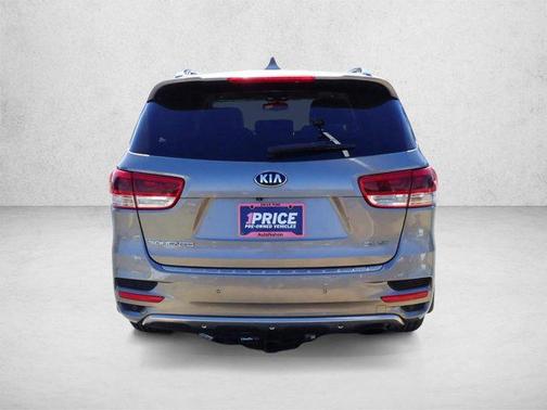 Titanium Silver 2017 Kia Sorento SX