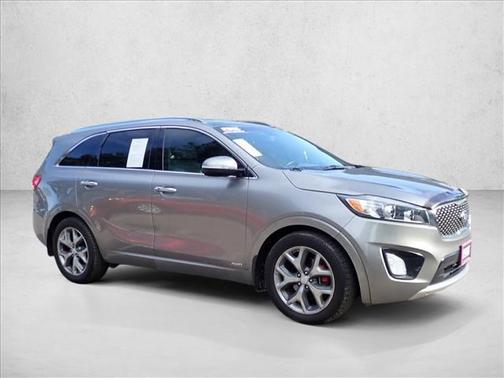 Titanium Silver 2017 Kia Sorento SX