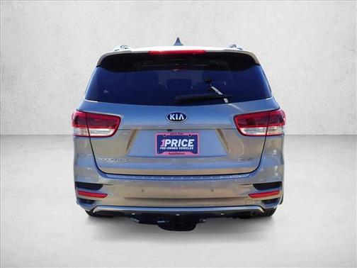 Titanium Silver 2017 Kia Sorento SX