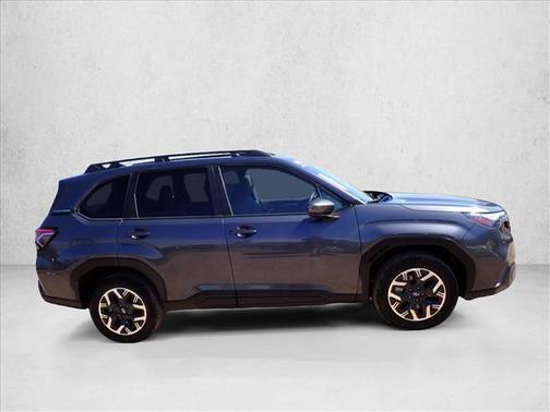 Magnetite Gray Metallic 2025 Subaru Forester Premium
