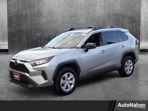2020 Toyota RAV4 LE
