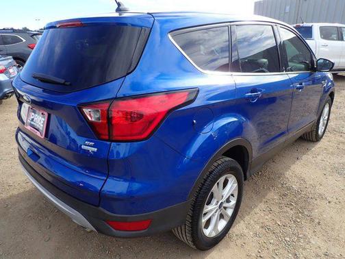 Lightning Blue Metallic 2019 Ford Escape SE