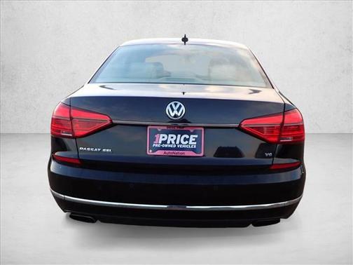 2016 Volkswagen Passat V6 SEL Premium