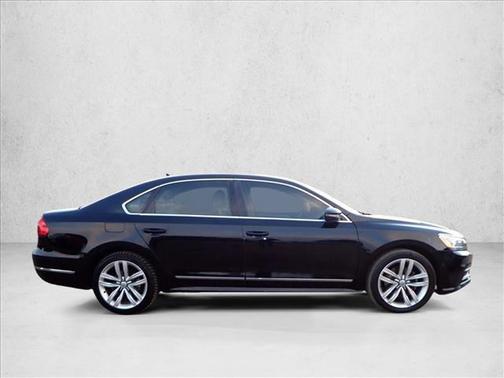 2016 Volkswagen Passat V6 SEL Premium