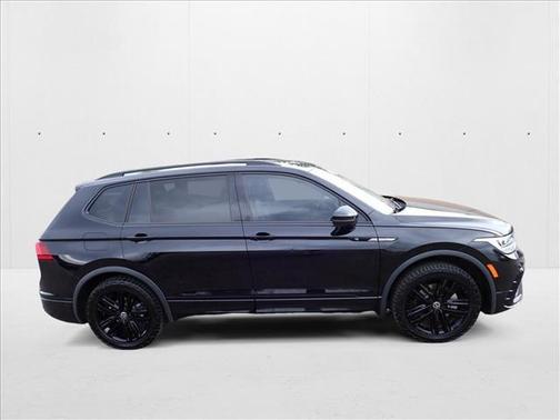 2022 Volkswagen Tiguan 2.0T SE R-Line Black 4MOTION