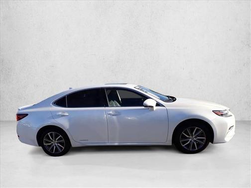 2016 Lexus ES 300h Base