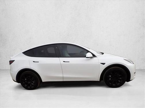 2024 Tesla Model Y Long Range Dual Motor All-Wheel Drive
