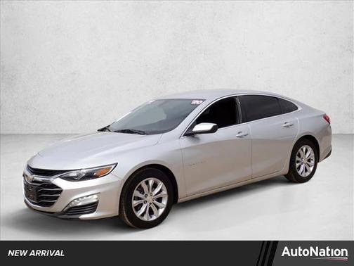 Silver Ice Metallic 2020 Chevrolet Malibu FWD LT