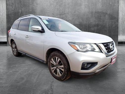 2018 Nissan Pathfinder SV