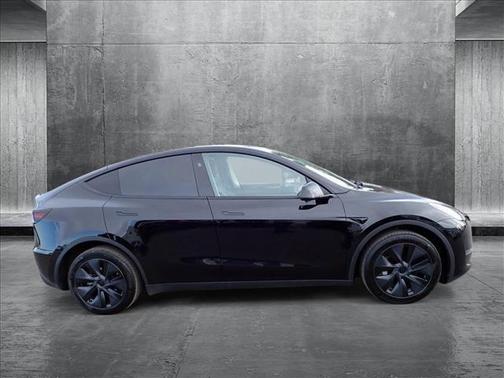 2024 Tesla Model Y Long Range Dual Motor All-Wheel Drive
