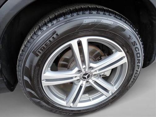 2021 Mercedes-Benz GLC 300 4MATIC