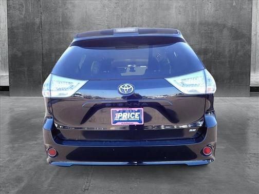 2018 Toyota Sienna SE