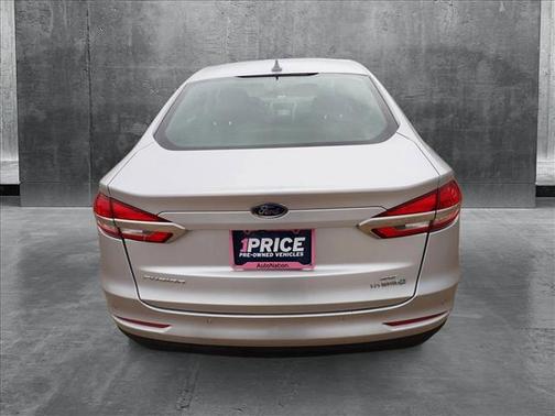 2019 Ford Fusion Hybrid SE