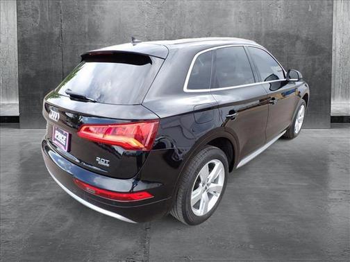 2018 Audi Q5 2.0T Premium Plus