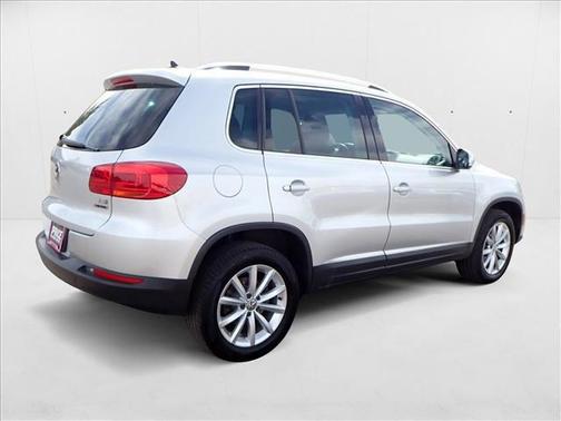 2017 Volkswagen Tiguan 2.0T Wolfsburg Edition
