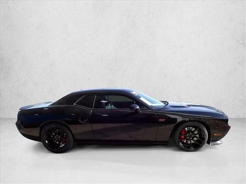 2011 Dodge Challenger SRT8