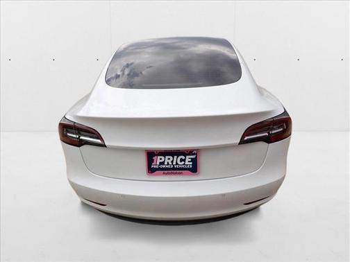 2022 Tesla Model 3 Standard Range