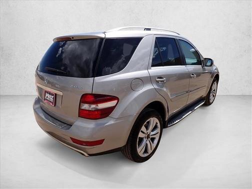 Sand Beige Metallic 2009 Mercedes-Benz M-Class 4MATIC