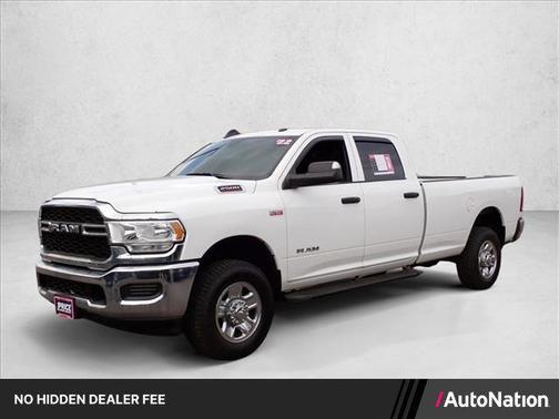 Bright White Clearcoat 2022 RAM 2500 Tradesman Crew Cab 4x4 8' Box