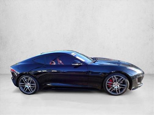 2017 Jaguar F-TYPE R