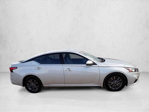 Brilliant Silver Metallic 2019 Nissan Altima 2.5 S
