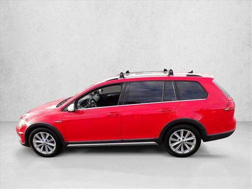 2017 Volkswagen Golf Alltrack TSI S