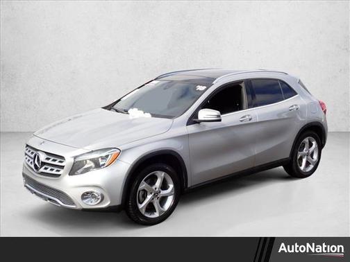 Polar Silver Metallic 2018 Mercedes-Benz GLA 250 4MATIC