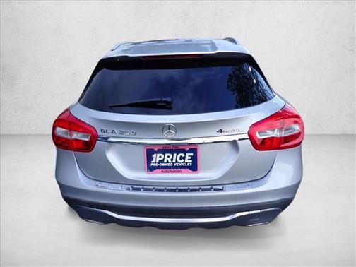 Polar Silver Metallic 2018 Mercedes-Benz GLA 250 4MATIC