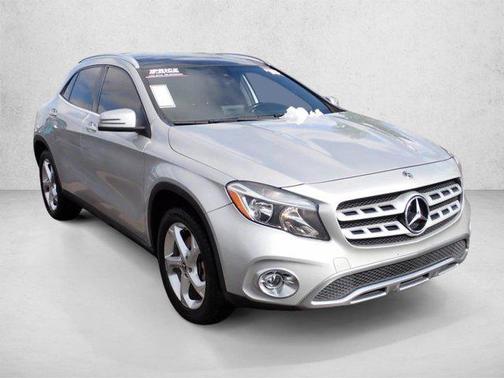 Polar Silver Metallic 2018 Mercedes-Benz GLA 250 4MATIC